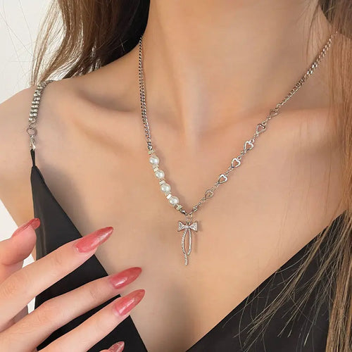 Bow Pearl Necklace – A Touch of Elegance with a Cute Twist 🎀✨ eprolo